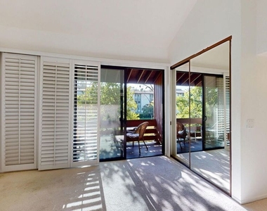 21930 Marylee Street - Photo Thumbnail 15
