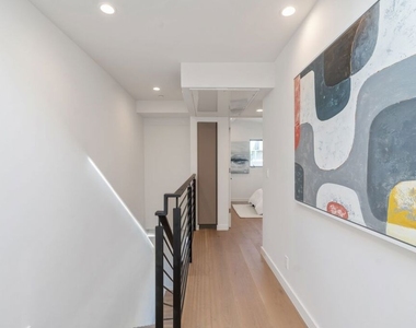 853 N Detroit Street - Photo Thumbnail 20