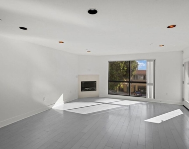1518 Federal - Photo Thumbnail 3