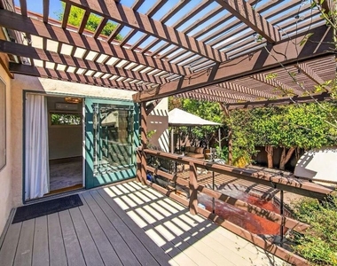 2940 Cardiff Avenue - Photo Thumbnail 20