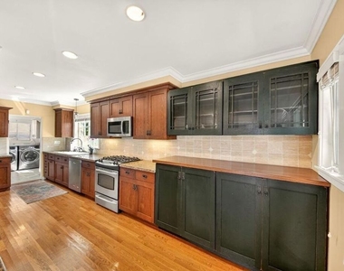 2940 Cardiff Avenue - Photo Thumbnail 8
