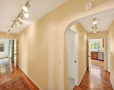 2940 Cardiff Avenue - Photo Thumbnail 18