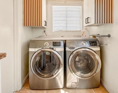 2940 Cardiff Avenue - Photo Thumbnail 17