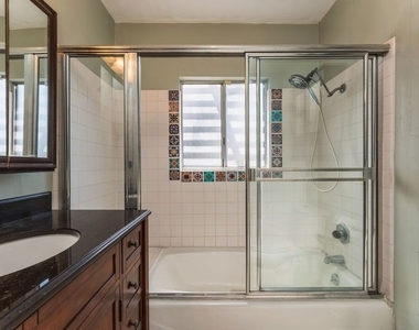 2940 Cardiff Avenue - Photo Thumbnail 13