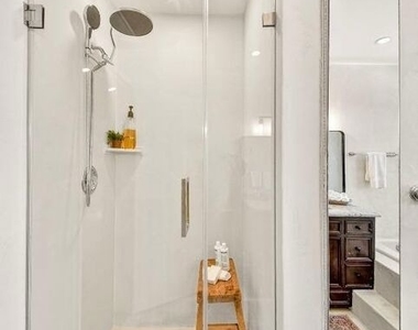 2940 Cardiff Avenue - Photo Thumbnail 13