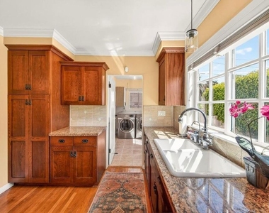 2940 Cardiff Avenue - Photo Thumbnail 9