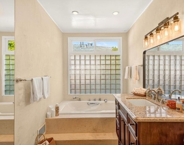 2940 Cardiff Avenue - Photo Thumbnail 12
