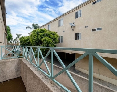 610 Venice Way - Photo Thumbnail 12