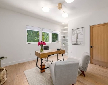729 N Ogden Drive - Photo Thumbnail 11