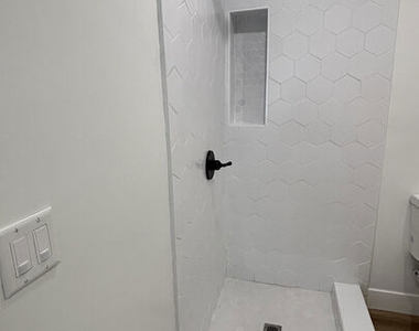 2437 Centinela Avenue - Photo Thumbnail 9