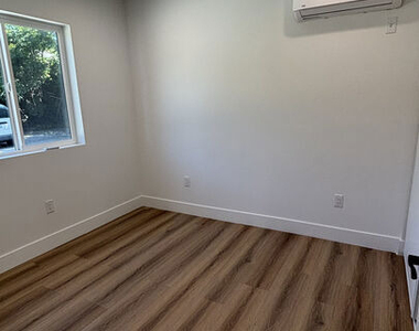 2437 Centinela Avenue - Photo Thumbnail 2