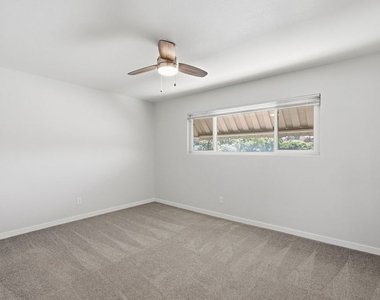 7928 Virginia Street - Photo Thumbnail 12