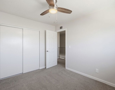 7928 Virginia Street - Photo Thumbnail 11