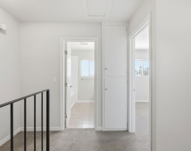 7928 Virginia Street - Photo Thumbnail 14