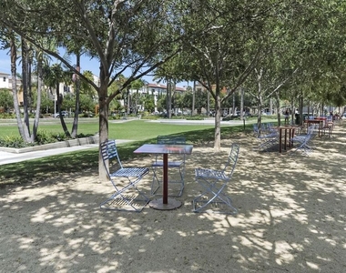 13045 Pacific Promenade - Photo Thumbnail 15
