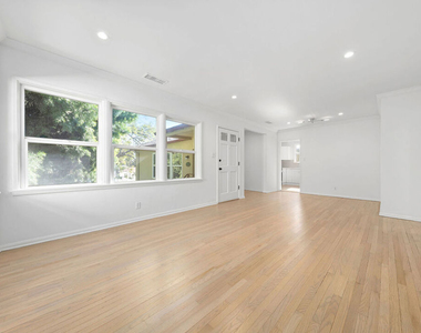 11345 Cashmere Street - Photo Thumbnail 10