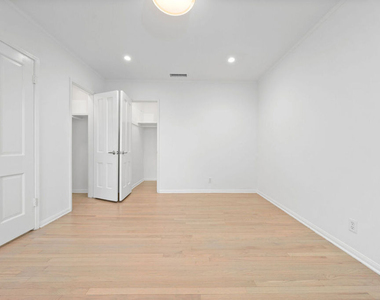 11345 Cashmere Street - Photo Thumbnail 23
