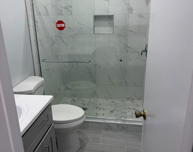 1522 Dixon Street - Photo Thumbnail 10