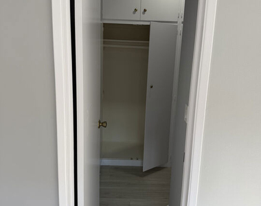 1522 Dixon Street - Photo Thumbnail 7