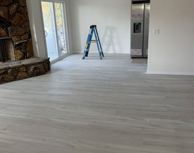 1522 Dixon Street - Photo Thumbnail 5