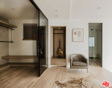 8842 Evanview Drive - Photo Thumbnail 31