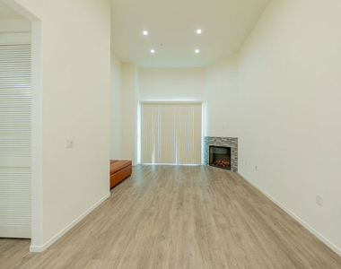 124 W Colorado - Photo Thumbnail 7