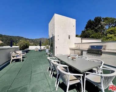 11715 W Bellagio Road - Photo Thumbnail 22