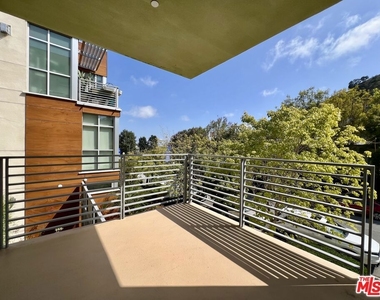 11715 W Bellagio Road - Photo Thumbnail 16