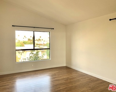 12412 Texas Avenue - Photo Thumbnail 10