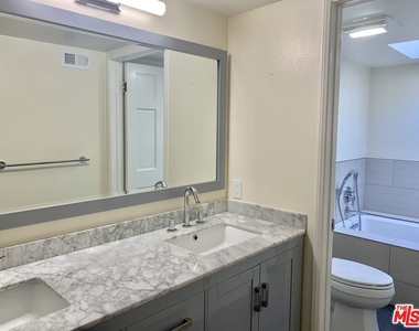 12412 Texas Avenue - Photo Thumbnail 13