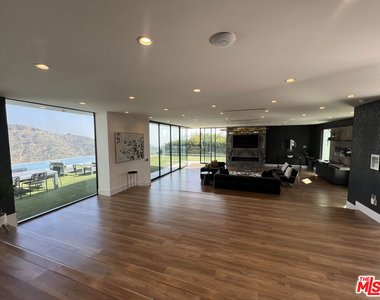 2110 Hercules Drive - Photo Thumbnail 2