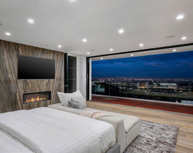 2110 Hercules Drive - Photo Thumbnail 6