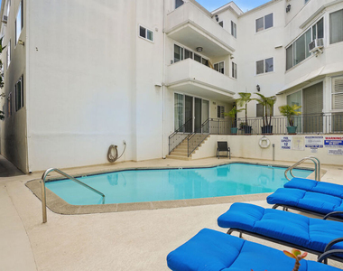 930 3rd Street - Photo Thumbnail 36