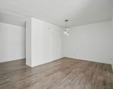 930 3rd Street - Photo Thumbnail 30