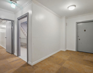 930 3rd Street - Photo Thumbnail 33