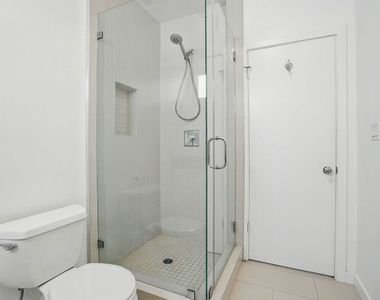 930 3rd Street - Photo Thumbnail 29