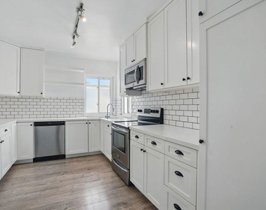 930 3rd Street - Photo Thumbnail 15