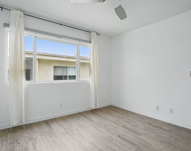 930 3rd Street - Photo Thumbnail 28