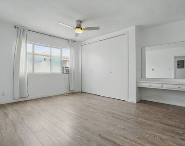 930 3rd Street - Photo Thumbnail 20