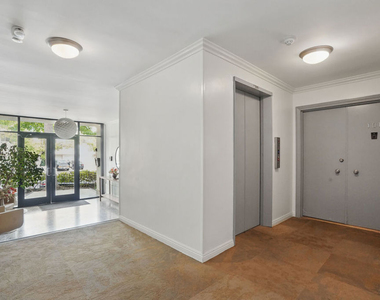 930 3rd Street - Photo Thumbnail 7
