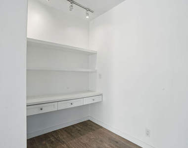 930 3rd Street - Photo Thumbnail 32