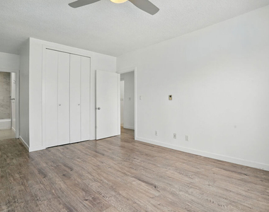 930 3rd Street - Photo Thumbnail 24
