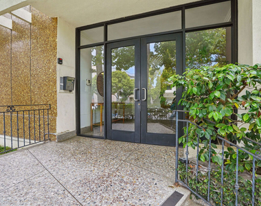 930 3rd Street - Photo Thumbnail 4