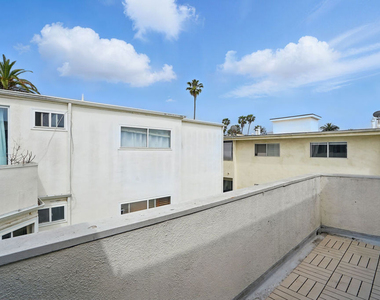 930 3rd Street - Photo Thumbnail 12