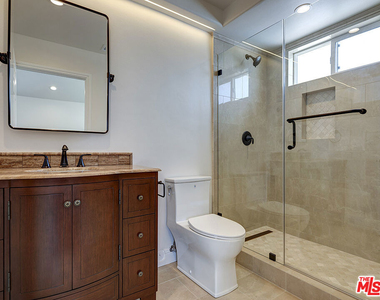 712 N Vista Street - Photo Thumbnail 28