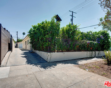 712 N Vista Street - Photo Thumbnail 29