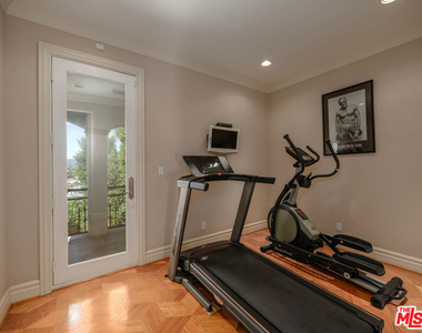 18047 Karen Drive - Photo Thumbnail 38