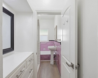 1536 Lemoyne Street - Photo Thumbnail 12