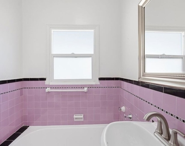 1536 Lemoyne Street - Photo Thumbnail 14