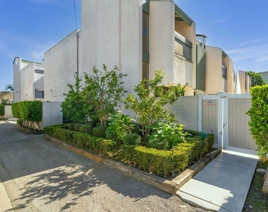 9509 W Olympic Boulevard - Photo Thumbnail 44